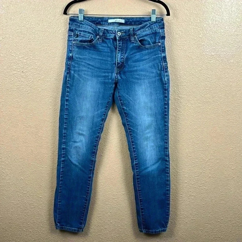 Kancan Ankle Mid Waist Blue Jeans Style# KC7085CHS size 9 / 28